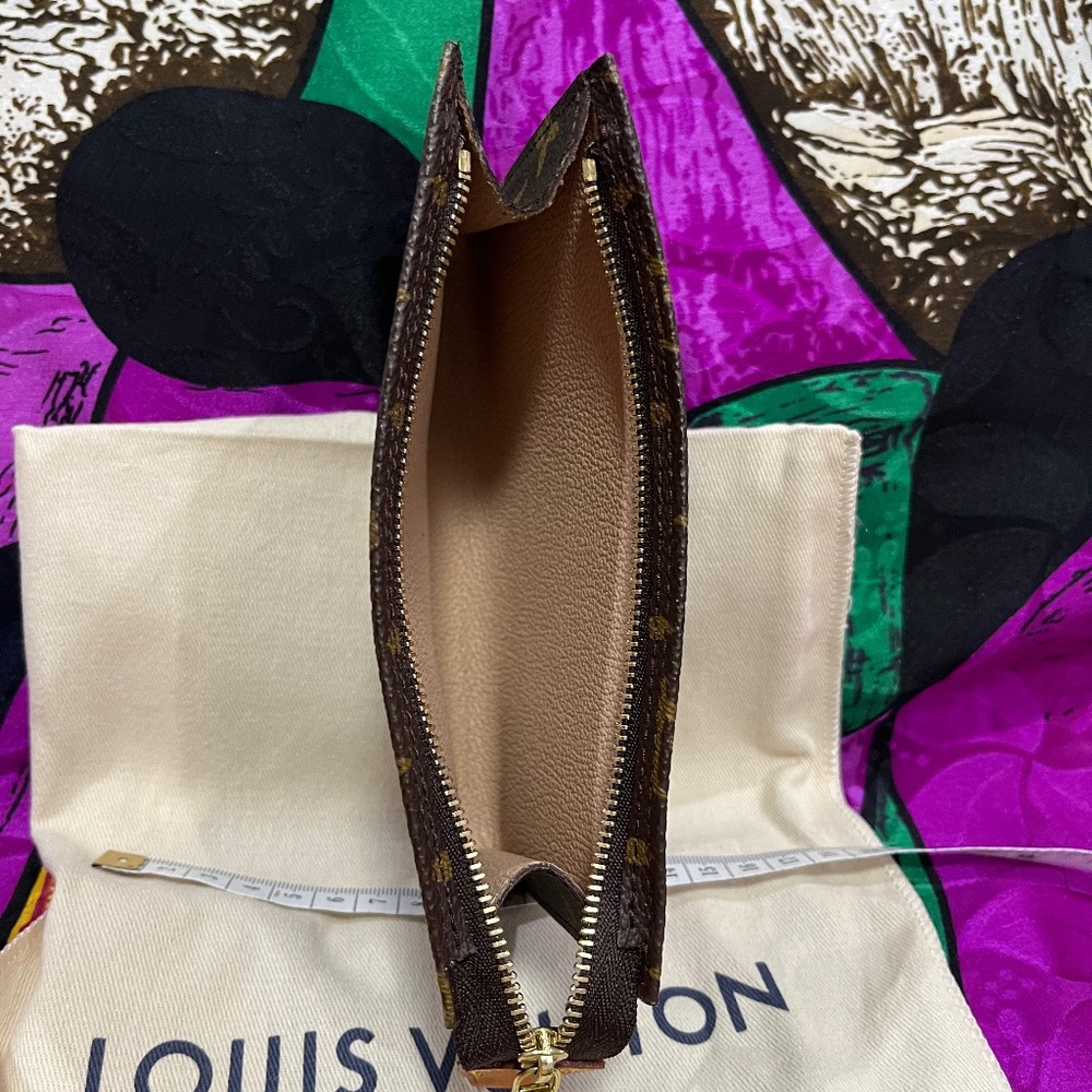 Pouch - Picture 4 of 9